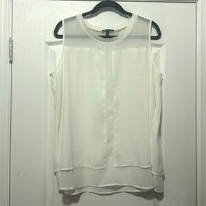 Sami & Jo plus white tank. Contemporary tank